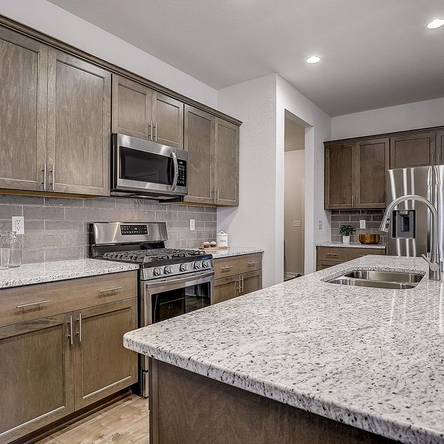 Alpine Valley Granite Countertops - MSI Surfaces